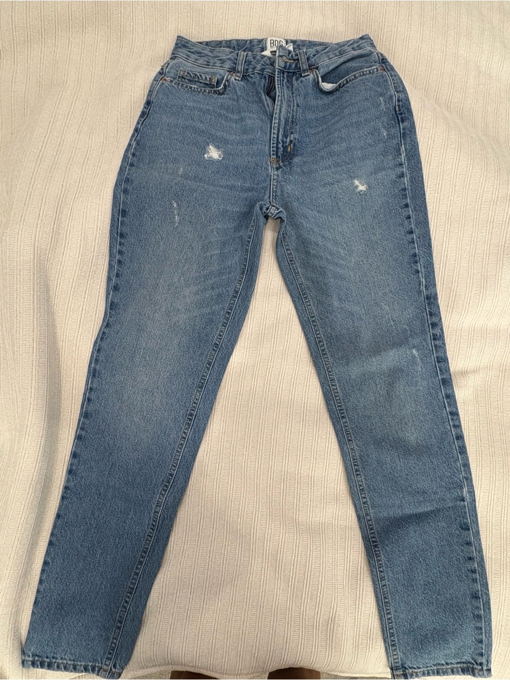 BDG High-Rise Straight Jeans in Medium Blue Wash